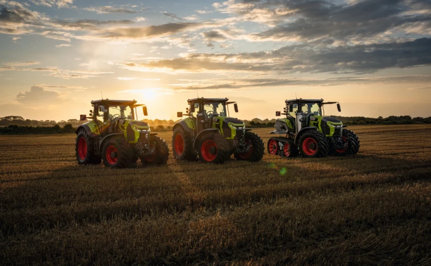 Effiziente Leistung, smarter Komfort und kompromisslose Vielseitigkeit: Der neue AXION 8 CMATIC von CLAAS